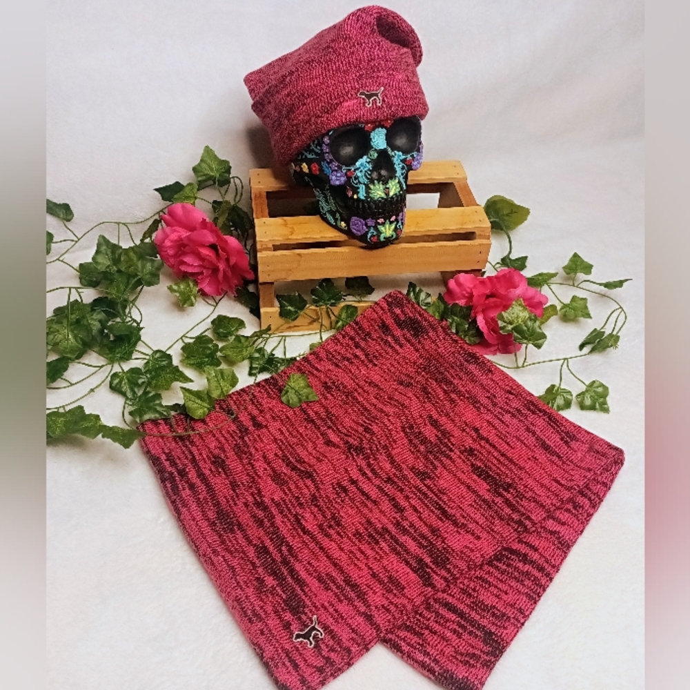 **NWOT** PINK by Victoria Secrets (Knit Beanie and Scarf Set) Bundle 🩷 🖤